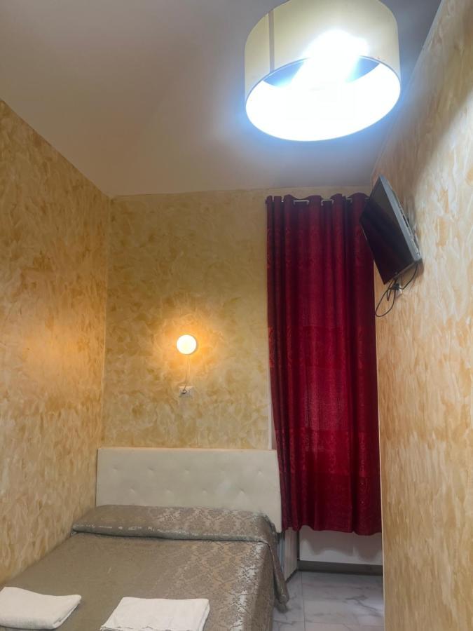 Termini Golden House Affittacamere *